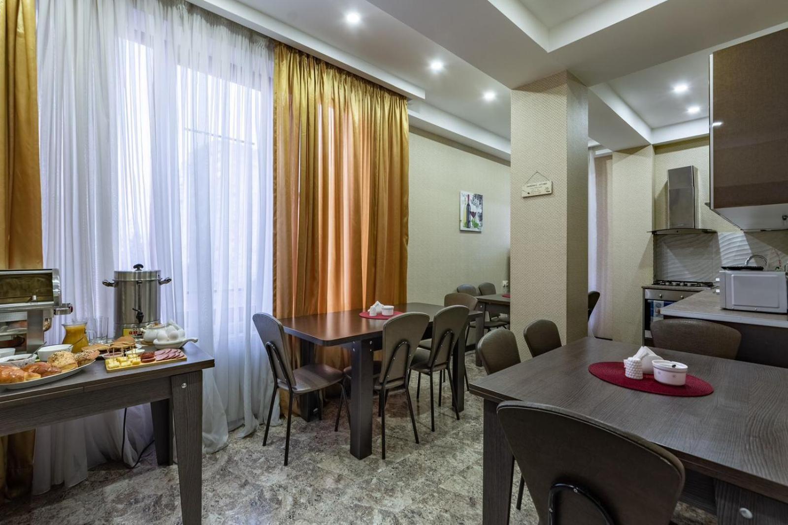 Dream Sky Hotel Tbilisi Exterior photo